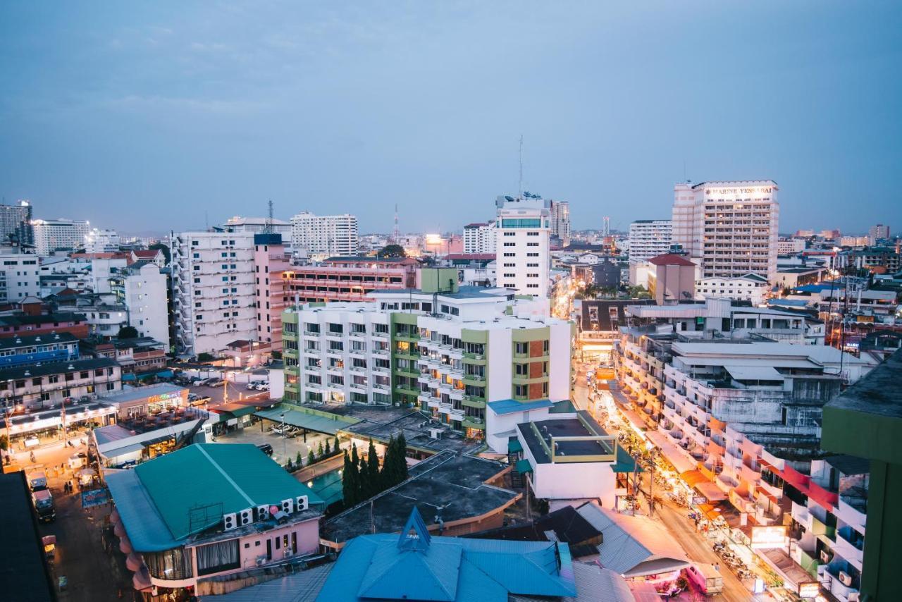 Marine Plaza Hotel Pattaya Bagian luar foto